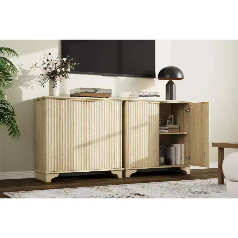 Mobile buffet con ante a listelli, mobile da cucina in stile rustico con ripiani regolabili, moderno mobile bar per la casa, rovere naturale