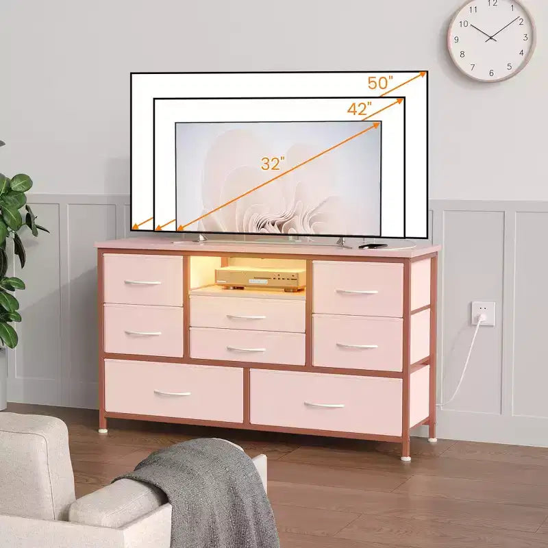 Mobile TV con prese di corrente e luci a LED per TV da 55'', centro di intrattenimento a 8 cassetti, cassettiera in tessuto con piano in legno, nero