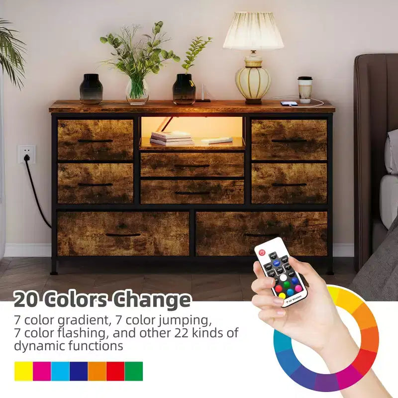 Mobile TV con prese di corrente e luci a LED per TV da 55'', centro di intrattenimento a 8 cassetti, cassettiera in tessuto con piano in legno, nero