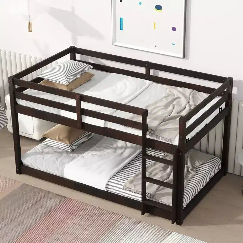 Letto a Castello in Legno Massello con Scaletta, Doghe Rinforzate, Marrone