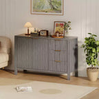 Credenza in legno a 3 cassetti e 2 ante Mobile buffet laterale scanalato moderno per soggiorno cucina