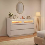 Cassettiera moderna a 6 cassetti con luci LED integrate, larghezza 119 cm. Cassettiera contenitore in legno bianco per camera da letto, soggiorno o ingresso.