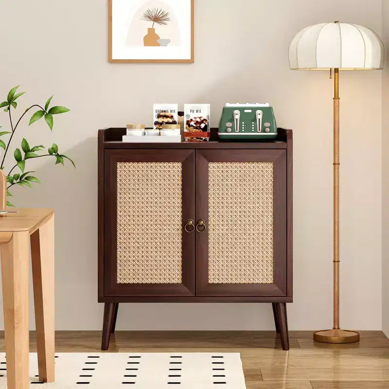 Mobile credenza per buffet, credenza da cucina con ante in rattan e striscia deflettore sul piano