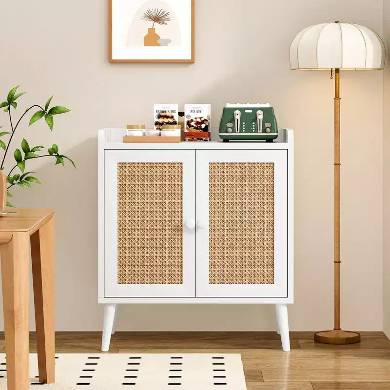 Mobile credenza per buffet, credenza da cucina con ante in rattan e striscia deflettore sul piano