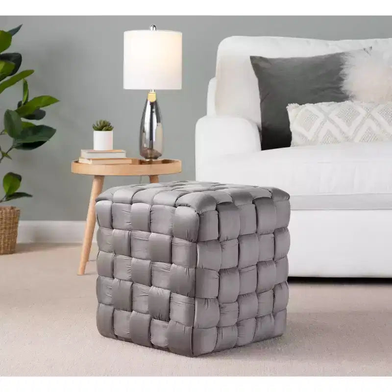 Pouf Ottomano Intrecciato Quadrato da 40 cm, Lussuoso Poggiapiedi d'Appoggio in Velluto per Soggiorno e Toilette, Capacità 113 kg